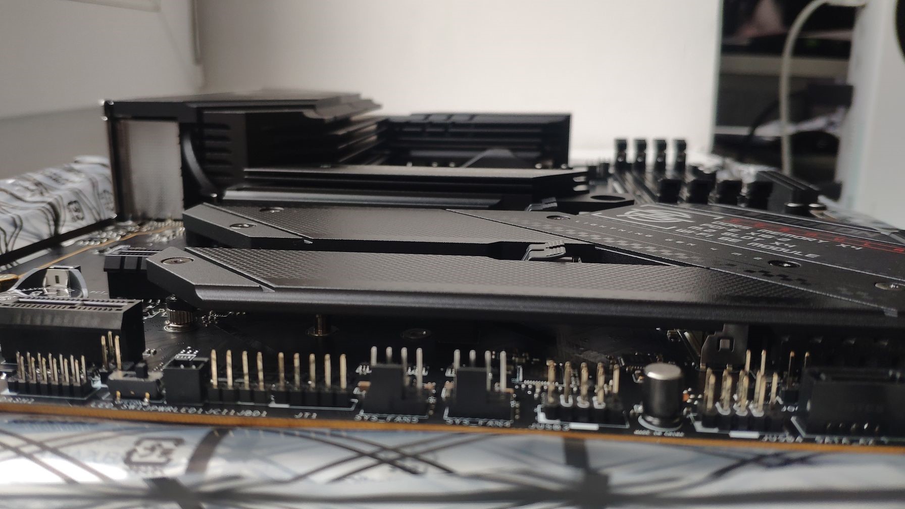 MSI_MPG_B650_CARBON_WIFI_recenzja_8_