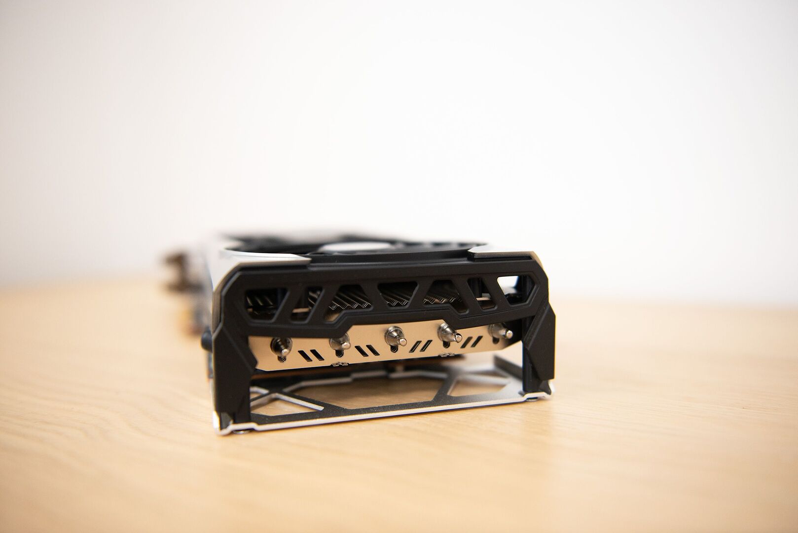 rx_6800_sapphire_nitro_plus_12_