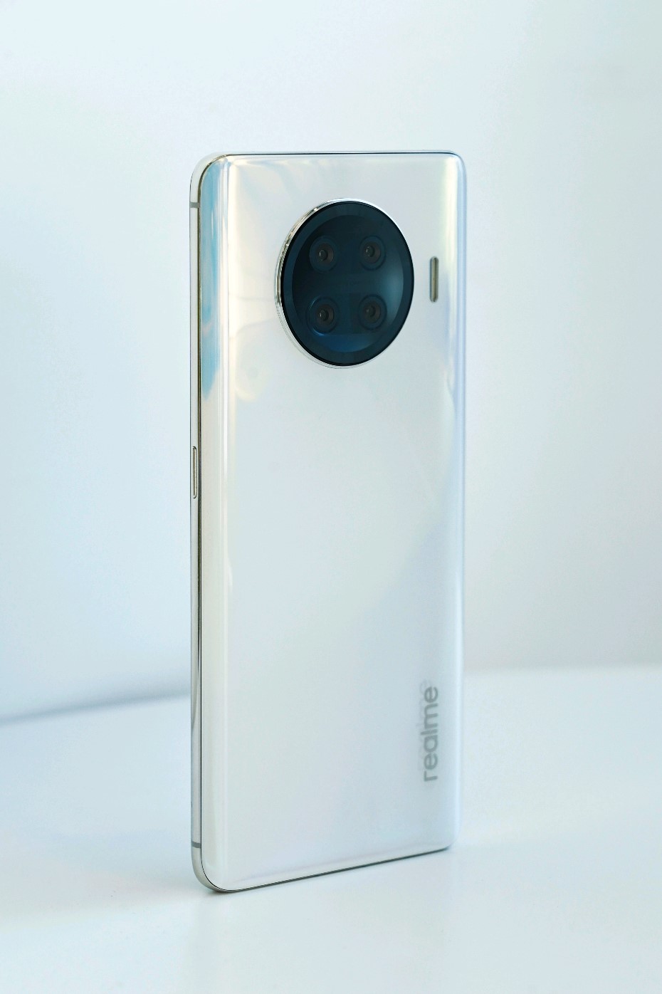 realme-race-2